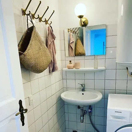 Prázdninový dům Family-friendly Oasis With Sea View In Funen Nyborg