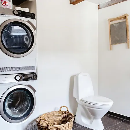 Prázdninový dům Family-friendly Oasis With Sea View In Funen Nyborg