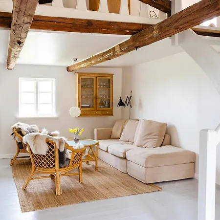 Prázdninový dům Family-friendly Oasis With Sea View In Funen *