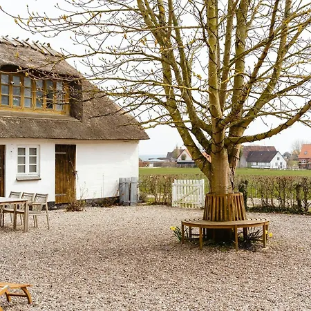 Prázdninový dům Family-friendly Oasis With Sea View In Funen