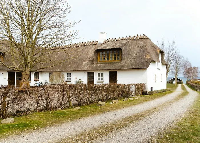 Dom wakacyjny Family-friendly Oasis With Sea View In Funen