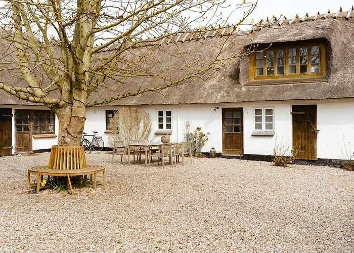 Dom wakacyjny Family-friendly Oasis With Sea View In Funen *