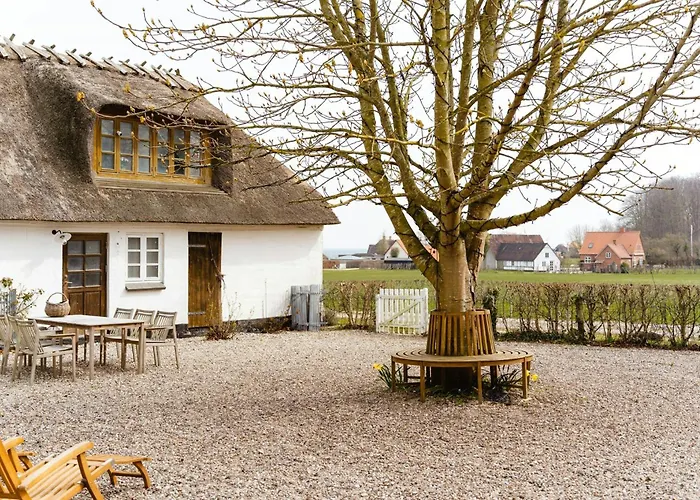 Dom wakacyjny Family-friendly Oasis With Sea View In Funen